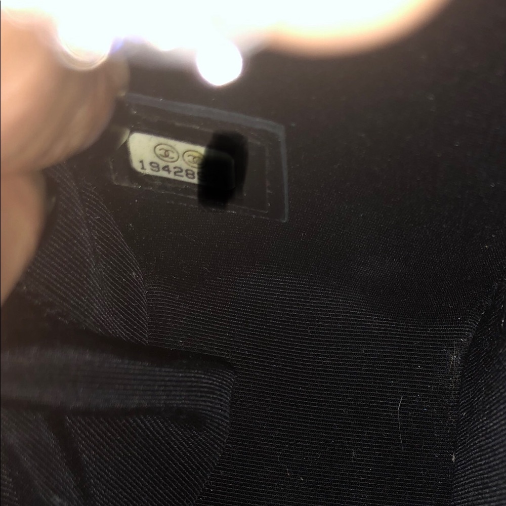 Chanel Boy Bag in new medium black lamb ruth - Picture 8 of 8